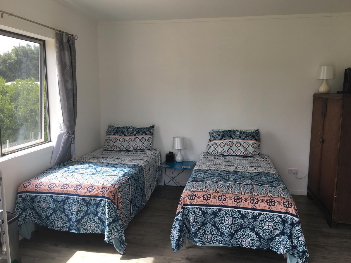 Mel'S Cabins Керикери Екстериор снимка